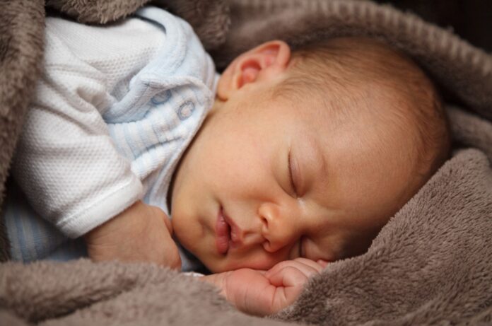 Ce este și cât durează regresia somnului la bebeluși