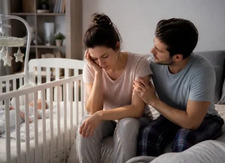 Depresia postpartum se ascunde adesea în spatele unei mame care rezistă Depresia postpartum se ascunde adesea în spatele unei mame care rezistă